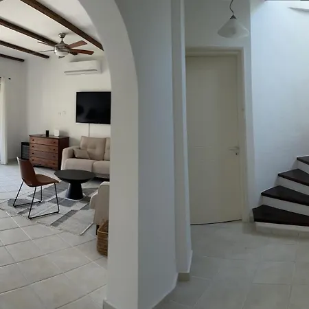 3 Bedroom House Regina Gardens Дом отдыха